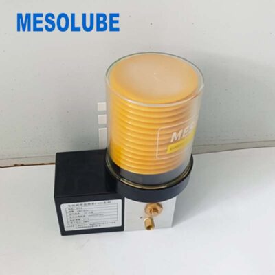 一款用在電機軸承座和絲桿滑塊的電動油脂潤滑泵